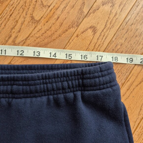 Aritzia Sweatpant Boyfriend Fit Sweatfleece Cozy Fleece Crop *Hemmed* XL - Picture 9 of 11